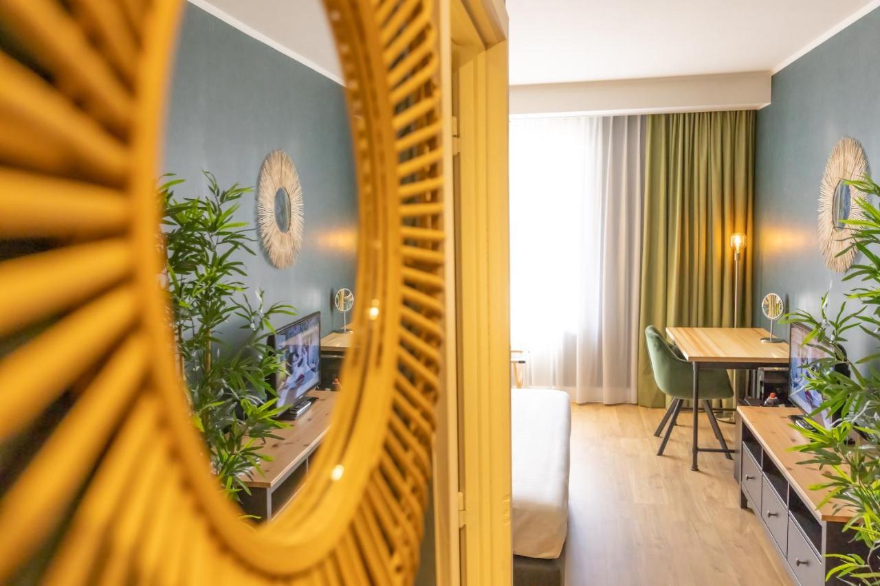 M Hotel Genk Exterior photo
